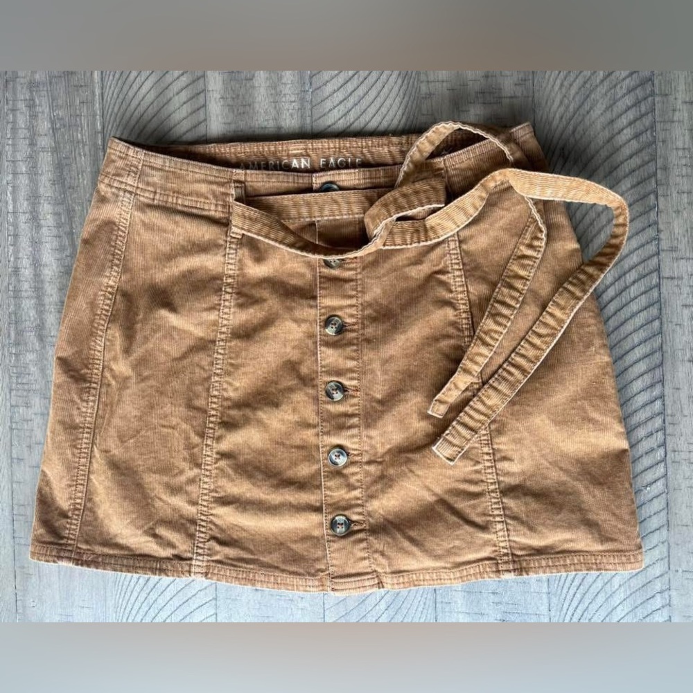 American Eagle Outfitters Women's Corduroy Mini Skirt Size 8